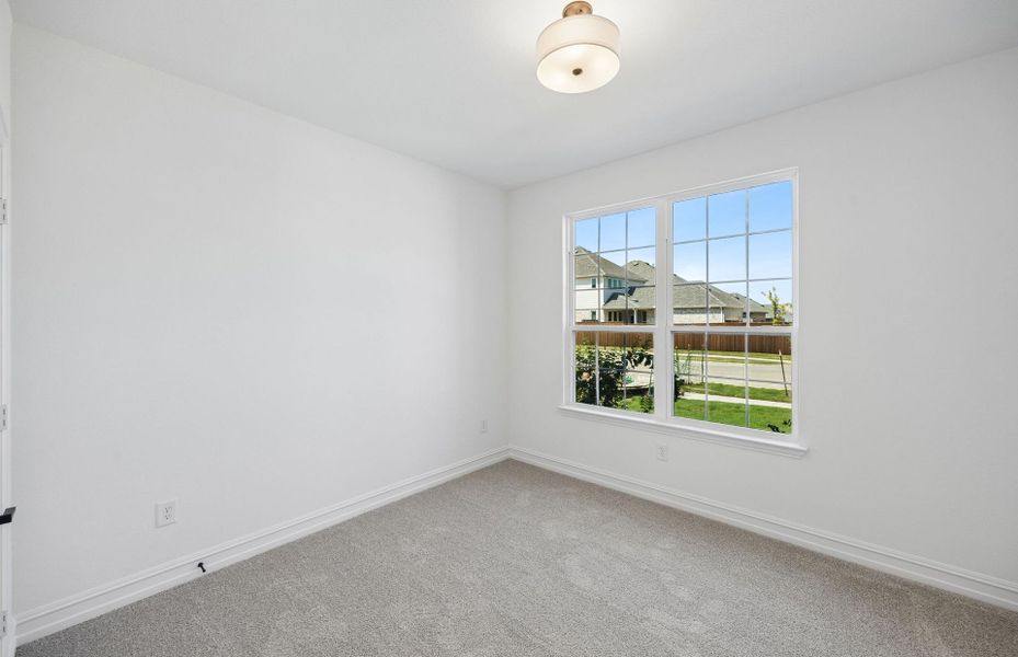 Spacious, unfurnished interior of a new home in Pinnacle at Legacy Hills, Celina (Image 19).