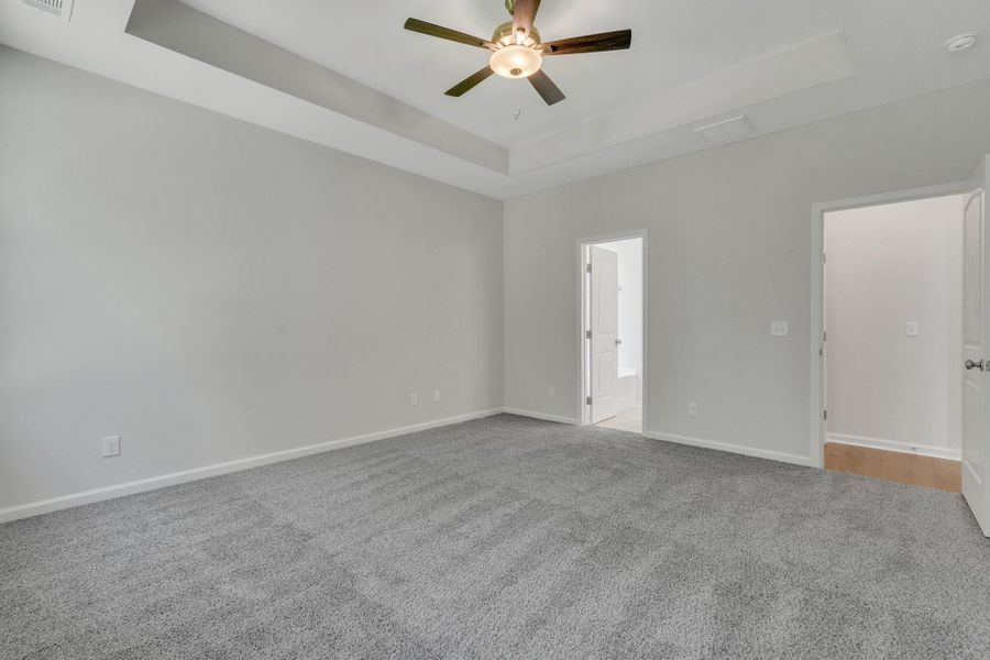 Spacious, unfurnished interior of a new home in McAllister Pointe, Richmond Hill (Image 22).