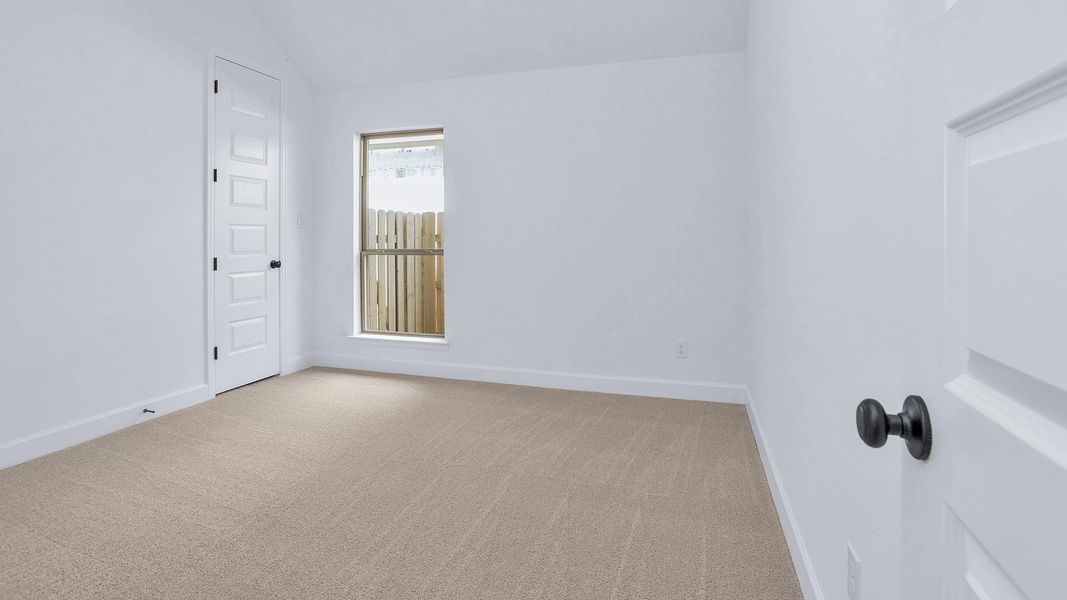 Spacious, unfurnished interior of a new home in COLTON, Todd Mission (Image 9).