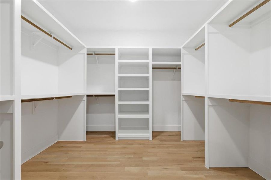 Spacious, unfurnished interior of a new home in , Mesquite (Image 29).