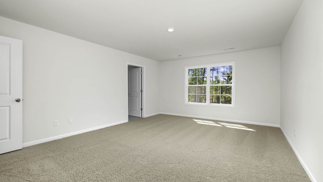 Spacious, unfurnished interior of a new home in Lybrook Village, Advance (Image 14).