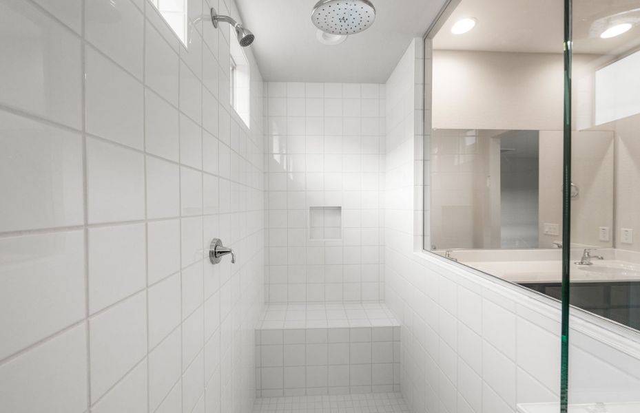Close-up of interior finishes inside a home in El Cidro, Goodyear (Image 14).