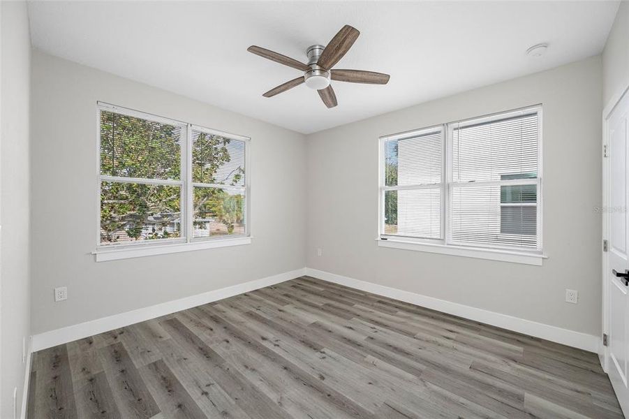 Spacious, unfurnished interior of a new home in , St. Petersburg (Image 29).