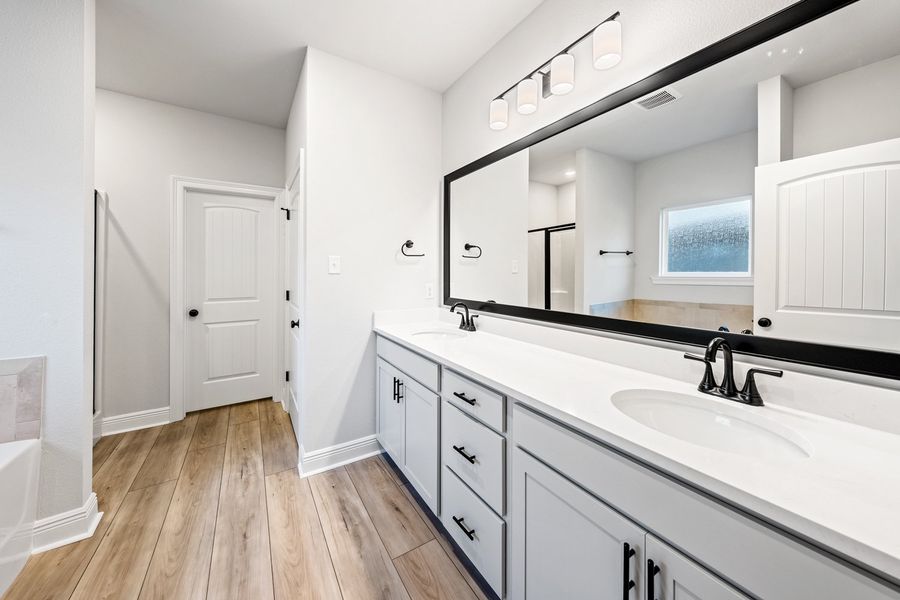 Furnished interior view inside a new home in Eagle Pointe, Pensacola (Image 8).