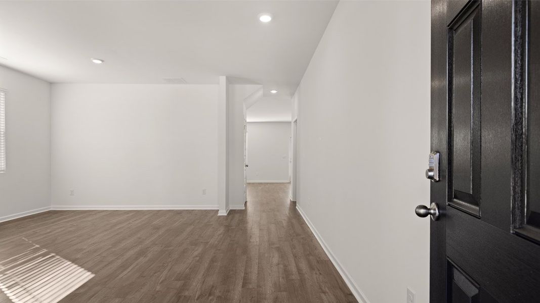 Representative unfurnished interior of a home built from the Mansfield by D.R. Horton in Kingston Ranch at Lake Oconee, Buckhead (Image 42).