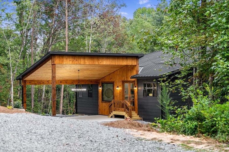 Front exterior of a new home in , McCaysville, GA, highlighting curb appeal (Image 19).