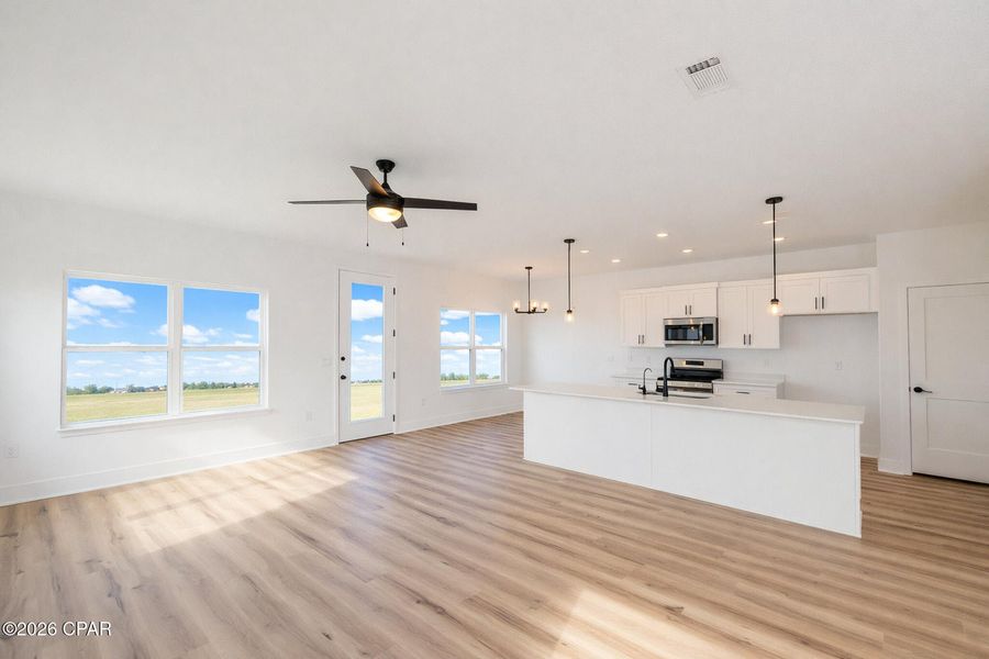 Spacious, unfurnished interior of a new home in Parkbrook, Panama City (Image 9). Spacious, unfurnished interior of a new home in Parkbrook, Panama City (Image 9).
