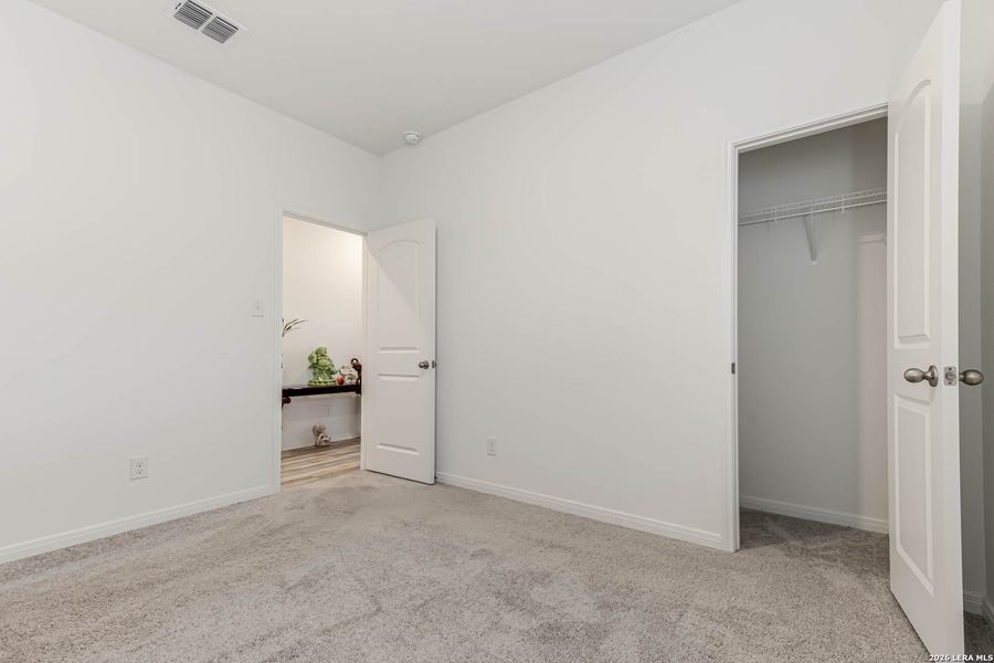 Spacious, unfurnished interior of a new home in Luckey Ranch, San Antonio (Image 17).