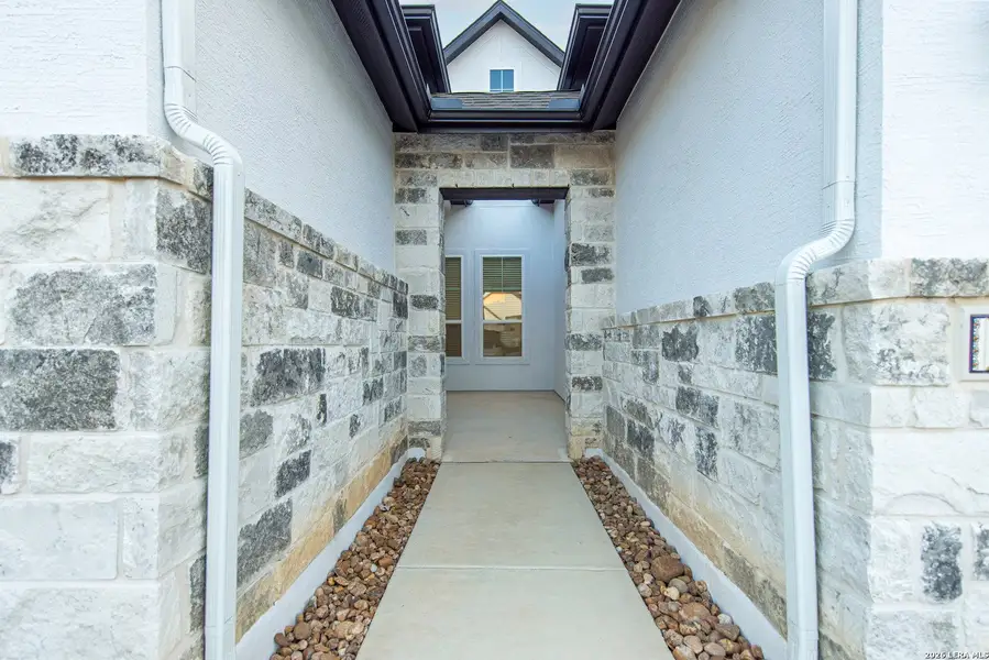 Exterior details and patio area of a home in Mesa Western, Cibolo (Image 3). Exterior details and patio area of a home in Mesa Western, Cibolo (Image 3).