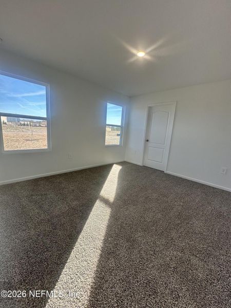 Spacious, unfurnished interior of a new home in Rookery, Green Cove Springs (Image 9).