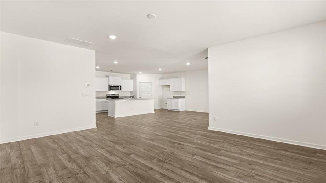Spacious, unfurnished interior of a new home in Champion's Run, Lithonia (Image 27). Spacious, unfurnished interior of a new home in Champion's Run, Lithonia (Image 27).