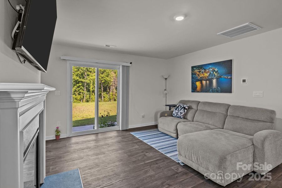 Furnished interior view inside a new home in Mills at Long Creek, Dallas (Image 10).