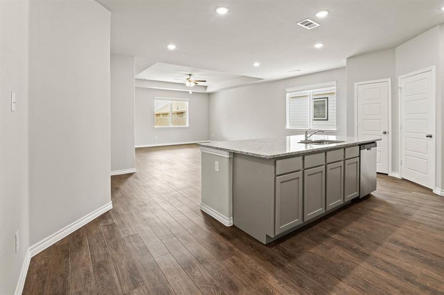 Furnished interior view inside a new home in Deer Creek, Fort Worth (Image 26). Furnished interior view inside a new home in Deer Creek, Fort Worth (Image 26).