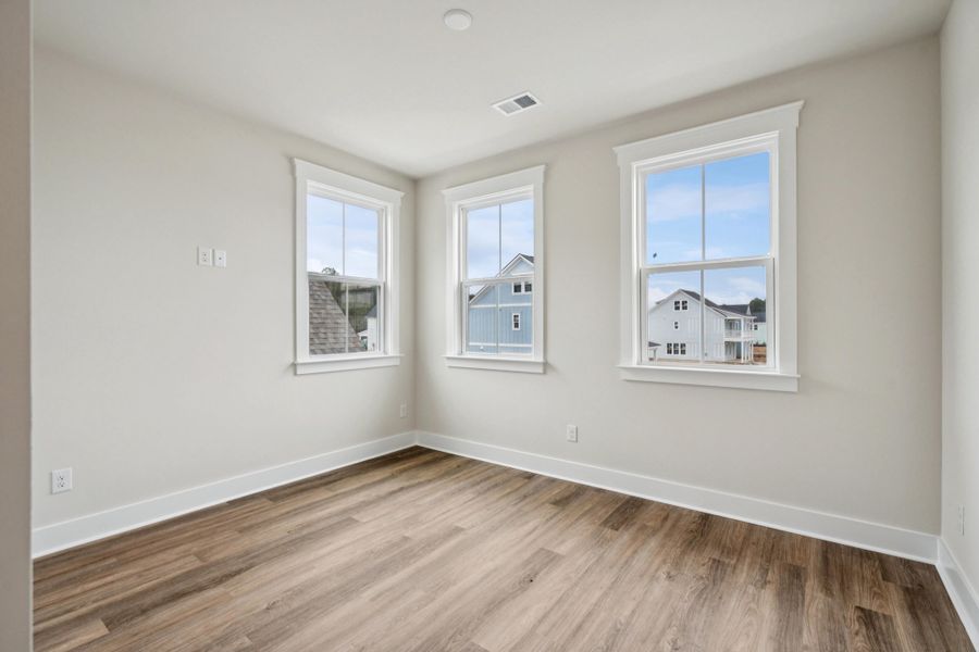 Spacious, unfurnished interior of a new home in Nexton, Summerville (Image 30).