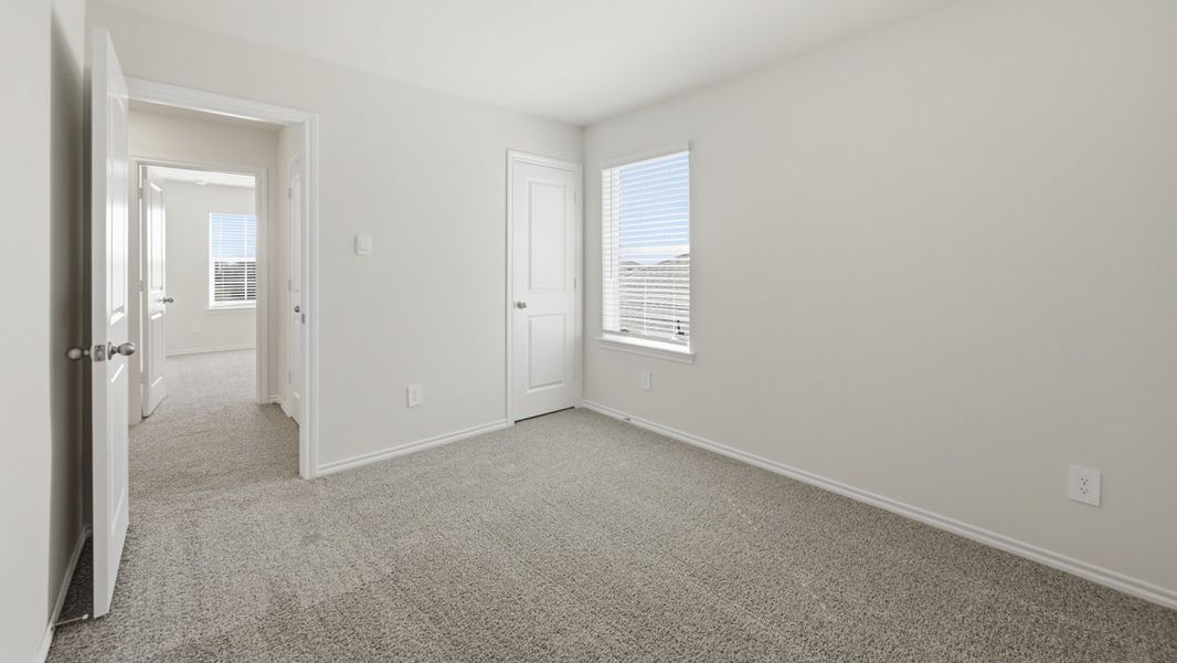 Representative unfurnished interior of a home built from the Kirby by D.R. Horton in Sweetwater Springs, Sherman (Image 18).
