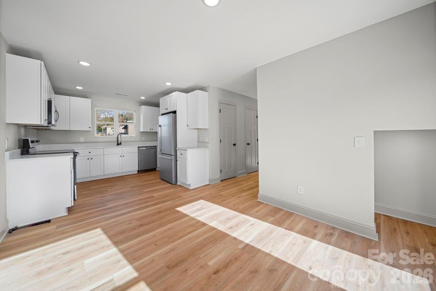 Spacious, unfurnished interior of a new home in , Kannapolis (Image 10).