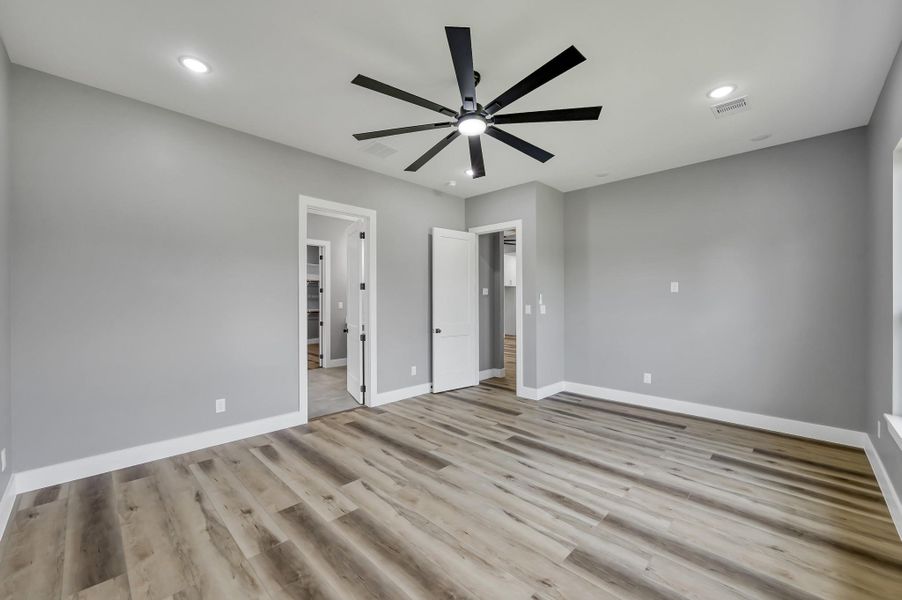 Spacious, unfurnished interior of a new home in , Montgomery (Image 41).