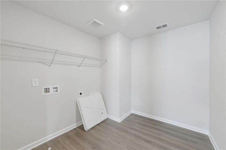 Spacious, unfurnished interior of a new home in Martin Springs - Estate Series, Lawrenceville (Image 48).