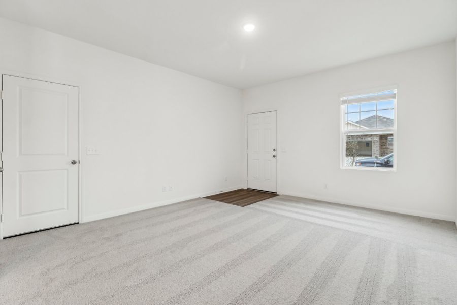Representative unfurnished interior of a home built from the Comet by Starlight Homes in Andalusia, Loris (Image 17).