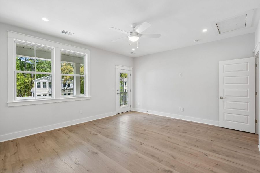 Spacious, unfurnished interior of a new home in Waterloo Estates, Johns Island (Image 43).