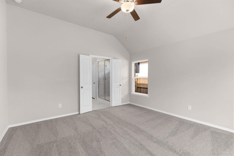 Spacious, unfurnished interior of a new home in Grand Central Park, Conroe (Image 16).
