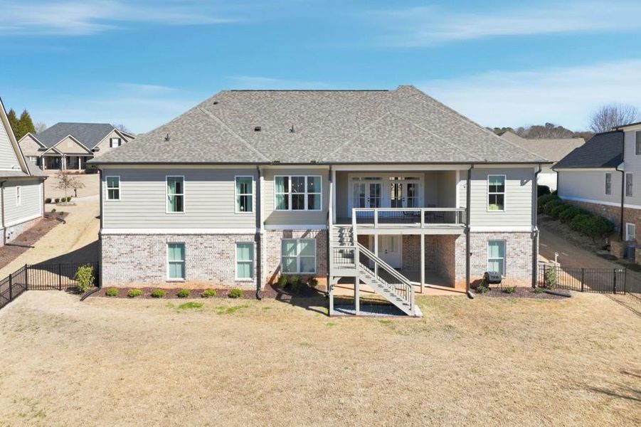 Exterior details and patio area of a home in , Jefferson (Image 3).