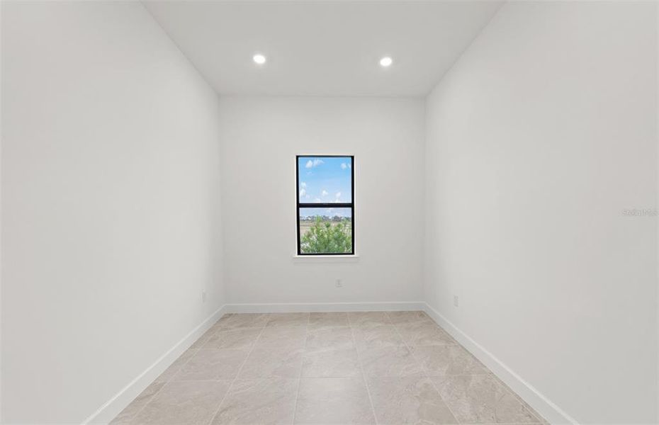 Spacious, unfurnished interior of a new home in Del Webb Catalina, Lakewood Ranch (Image 21). Spacious, unfurnished interior of a new home in Del Webb Catalina, Lakewood Ranch (Image 21).