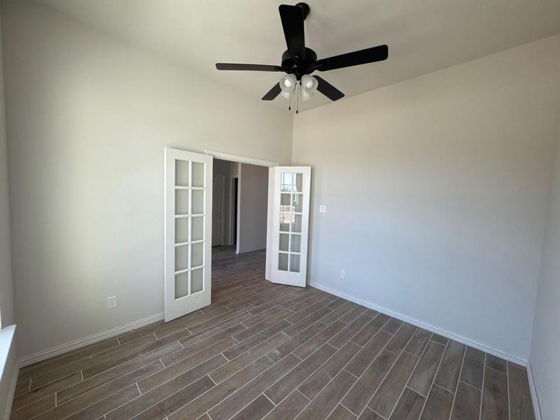 Spacious, unfurnished interior of a new home in Terra Escalante, Blue Ridge (Image 8).