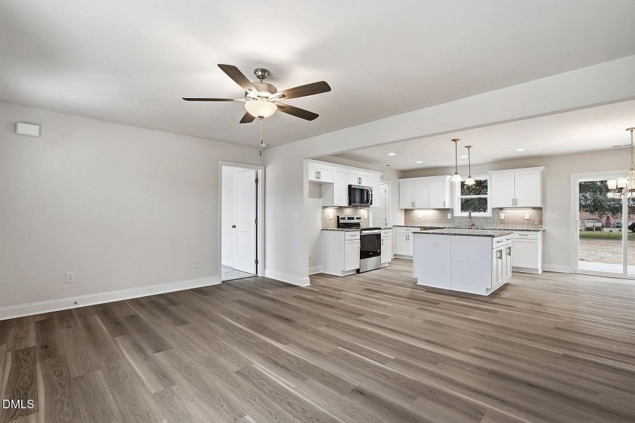 222 Rae Rd-19 222 Rae Rd-19