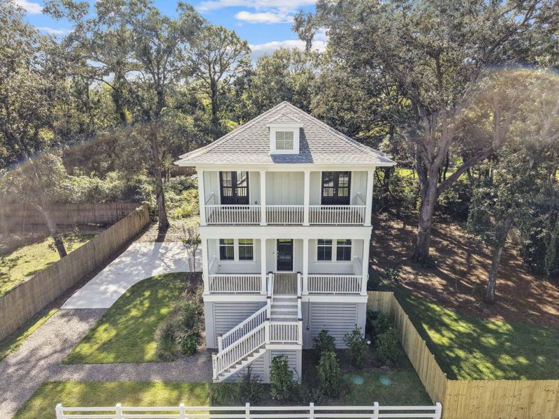 Exterior details and patio area of a home in , Johns Island (Image 34).