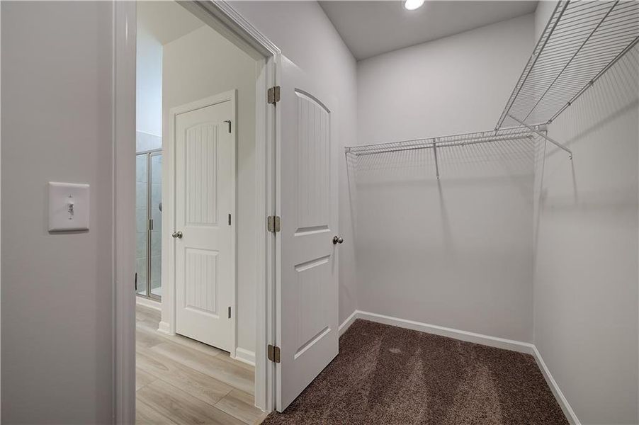 Spacious, unfurnished interior of a new home in Enclave at Evergreen, Fairburn (Image 25).