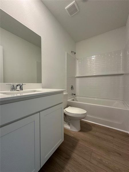 Furnished interior view inside a new home in Broadleaf, Parrish (Image 4).