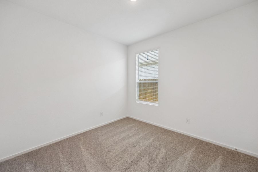 Spacious, unfurnished interior of a new home in Stokesbury, Waller (Image 19).