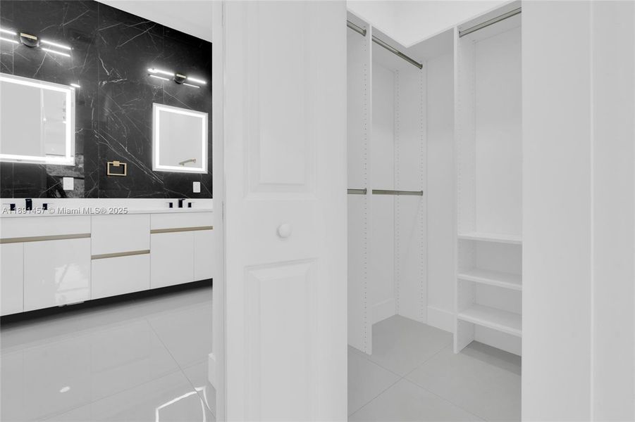 Image 40 of a home in . Image 40 of a home in .