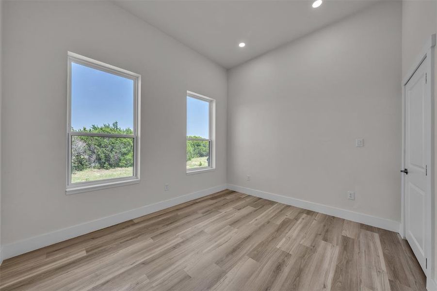 Spacious, unfurnished interior of a new home in , Rio Vista (Image 26).
