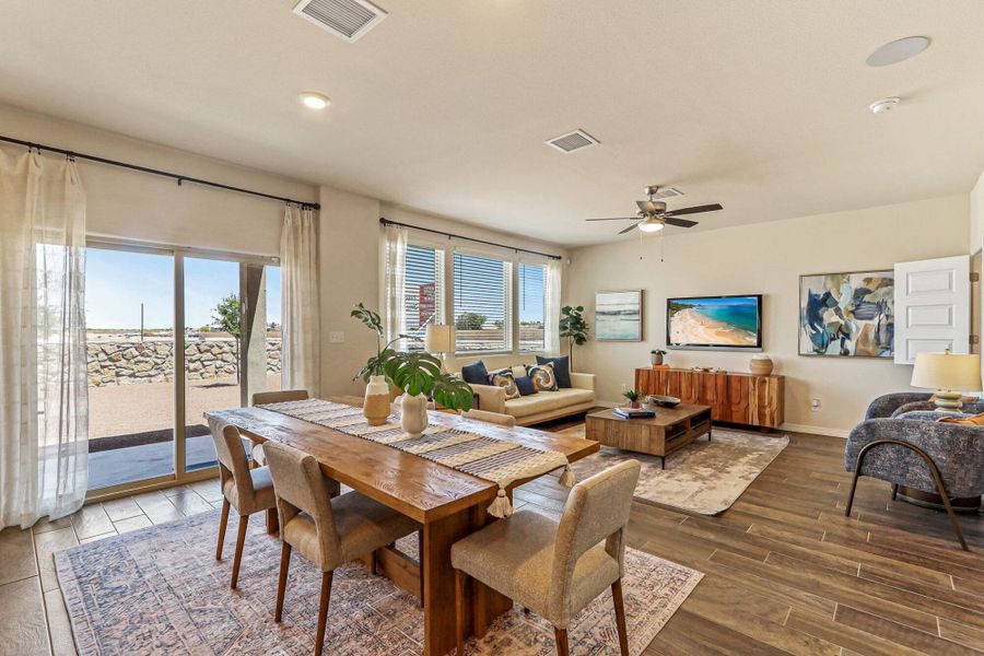 Representative furnished interior of a home built from the Blue Agave by View Homes in Paseos Del Este, Horizon City (Image 10).