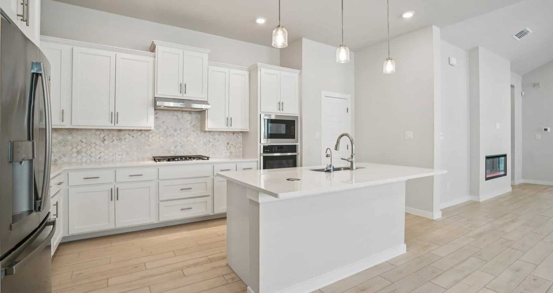 Furnished interior view inside a new home in Meyer Ranch, New Braunfels (Image 5).
