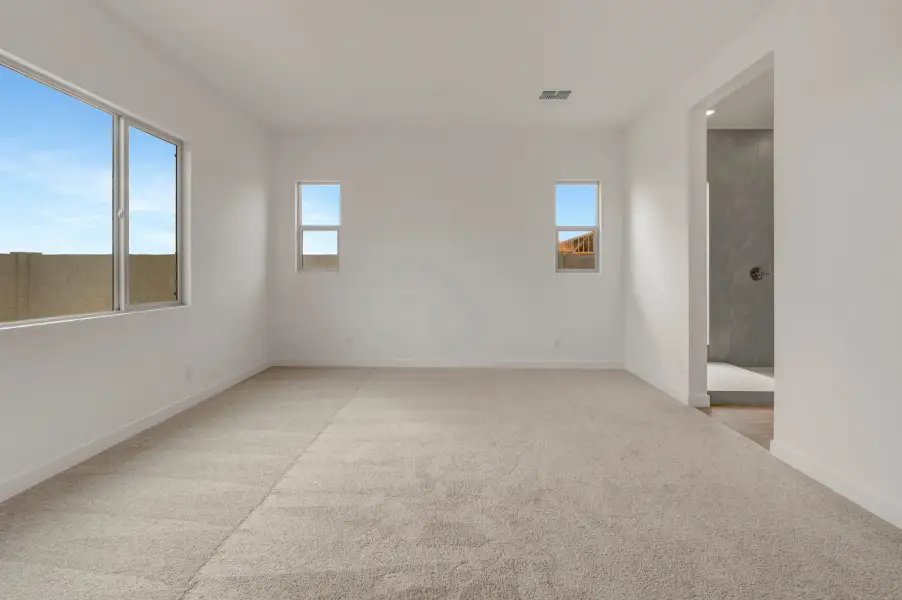 Spacious, unfurnished interior of a new home in Soleo, San Tan Valley (Image 29).