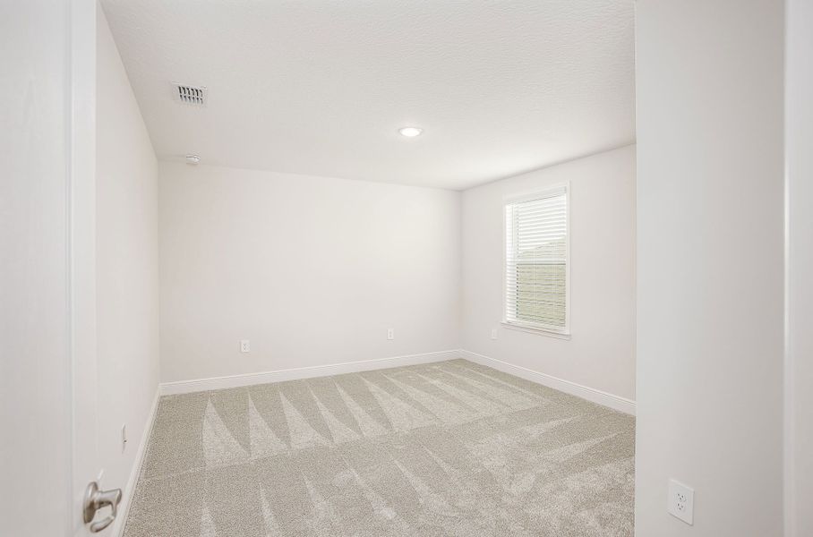 Representative unfurnished interior of a home built from the Carrington by Maronda Homes in Malabar Springs, Palm Bay (Image 28).