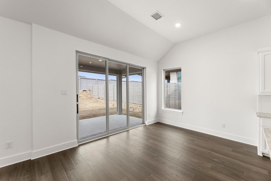 Spacious, unfurnished interior of a new home in Painted Tree, McKinney (Image 23). Spacious, unfurnished interior of a new home in Painted Tree, McKinney (Image 23).
