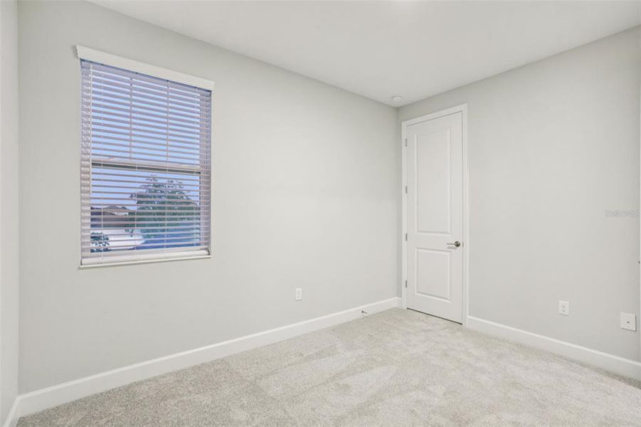 Spacious, unfurnished interior of a new home in Hawk's Overlook, Oviedo (Image 35).