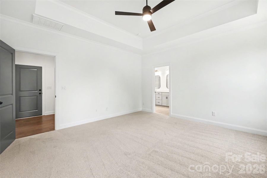 Spacious, unfurnished interior of a new home in , Mint Hill (Image 27).