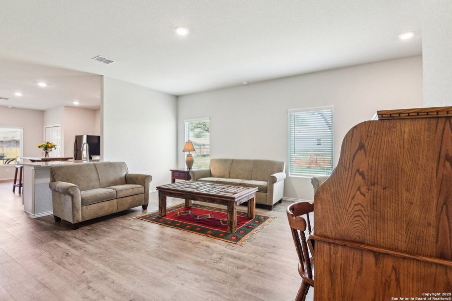 Furnished interior view inside a new home in Lonesome Dove, San Antonio (Image 27). Furnished interior view inside a new home in Lonesome Dove, San Antonio (Image 27).