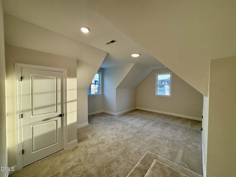 69d3e049-2c8b-466d-a705-9d6bcc8692d2