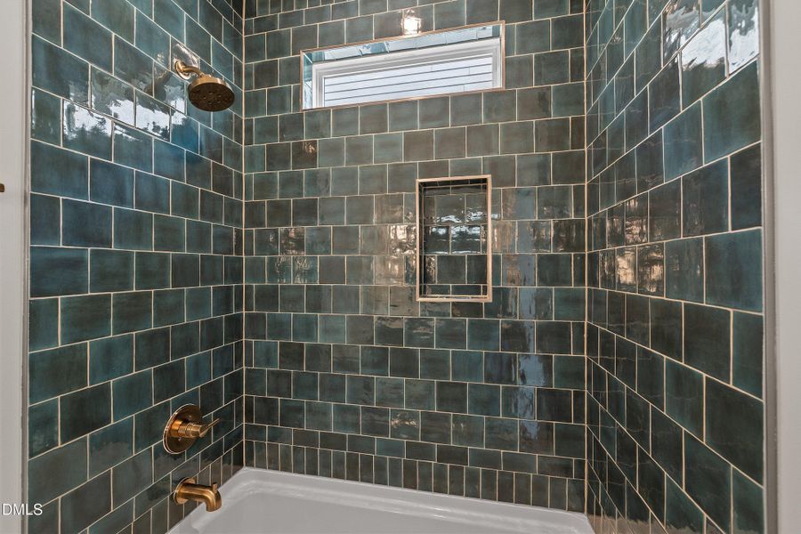 43-221 S West St_2057