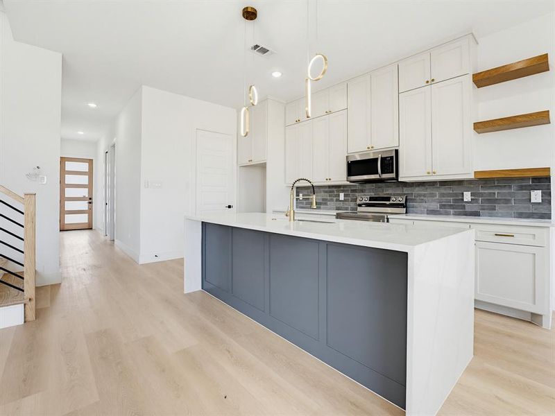 Furnished interior view inside a new home in , Dallas (Image 10).