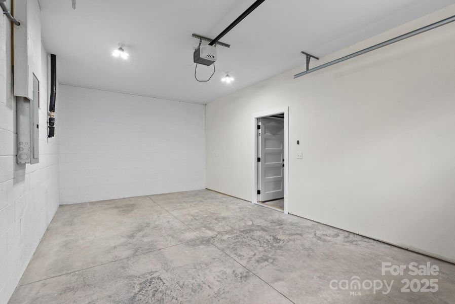 Spacious, unfurnished interior of a new home in , Asheville (Image 20). Spacious, unfurnished interior of a new home in , Asheville (Image 20).