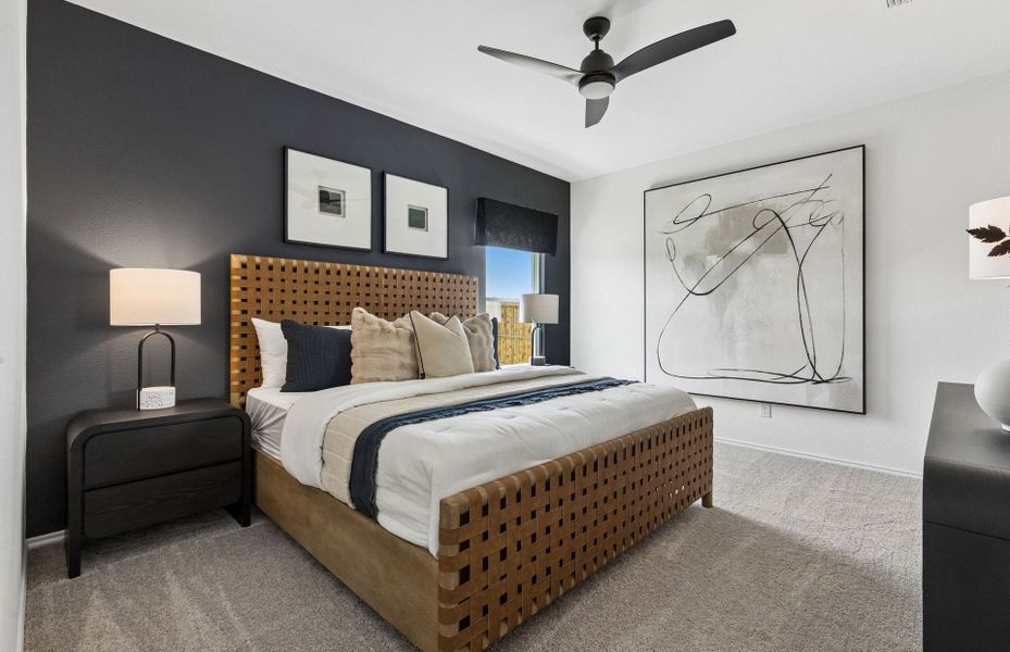 Representative furnished interior of a home built from the Livingston by Pulte Homes in Cottonwood, Howe (Image 13).