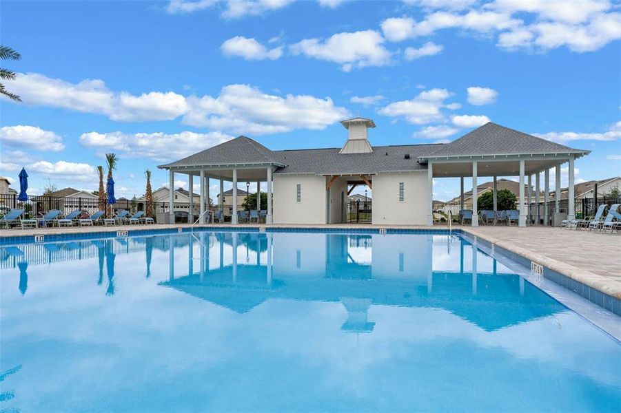 Community amenities in , Tavares (Image 36).