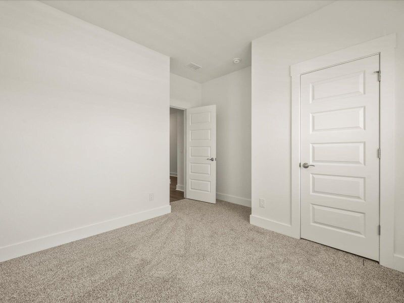 Spacious, unfurnished interior of a new home in The Coves at Lakes of Cane Bay, Summerville (Image 22). Spacious, unfurnished interior of a new home in The Coves at Lakes of Cane Bay, Summerville (Image 22).